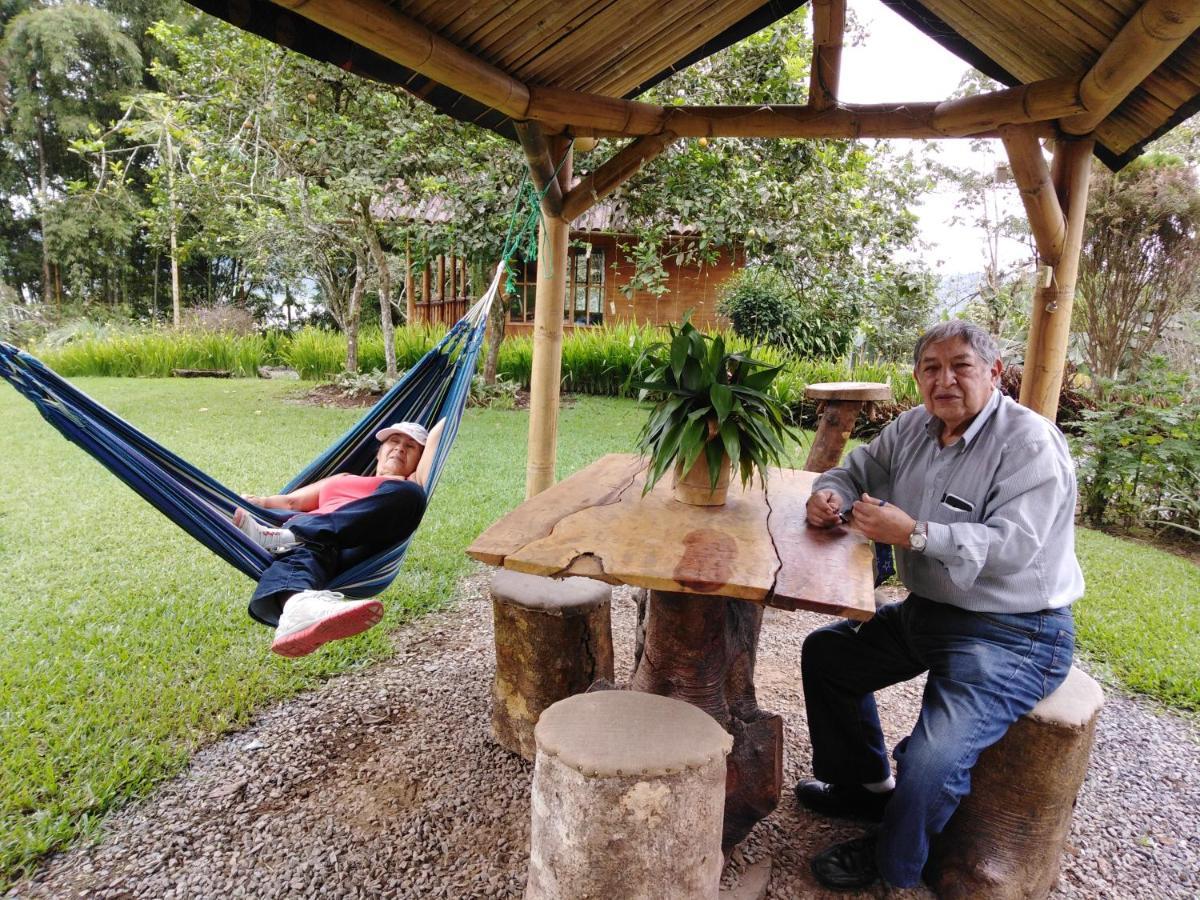 Estancia La Colina Santo Domingo de los Colorados Εξωτερικό φωτογραφία