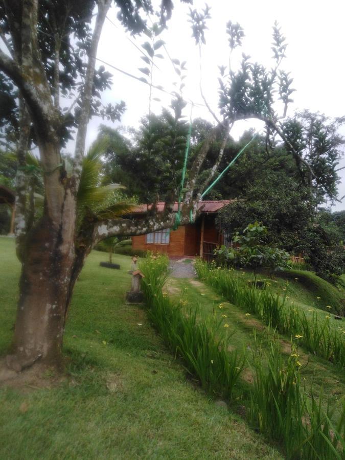 Estancia La Colina Santo Domingo de los Colorados Εξωτερικό φωτογραφία